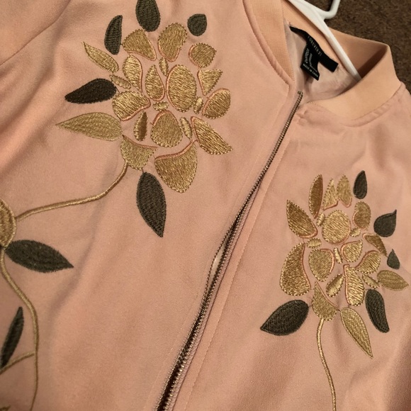 Jacket - Picture 2 of 4